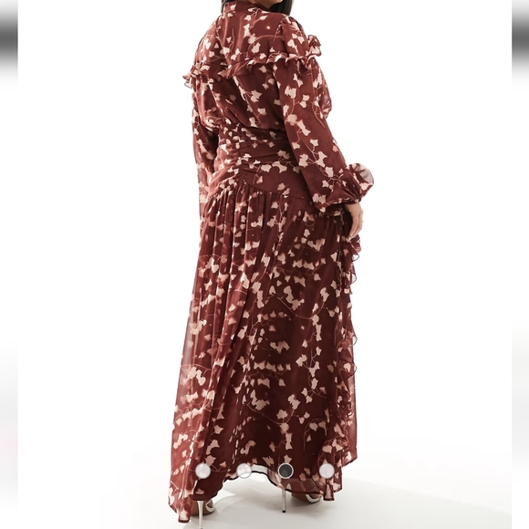 ASOS DESIGN Curve Ruched Bodice Button Maxi Dress w/ Frill Floral Print 16 - Picture 3 of 9